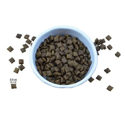 RIVERWOOD за кастрирани котки с елен, пуйка и глиган