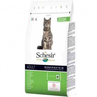 SCHESIR Adult with lamb