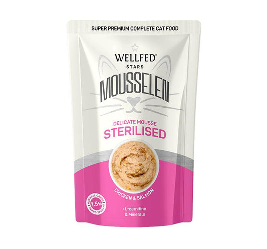 WELLFED мус за кастрирани котки с пиле и сьомга 40гр